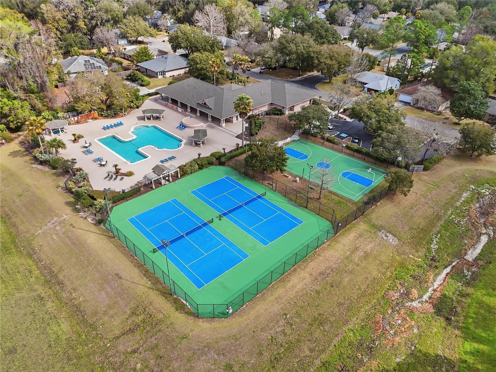 Image 4 of 26 For 4437 35th Street