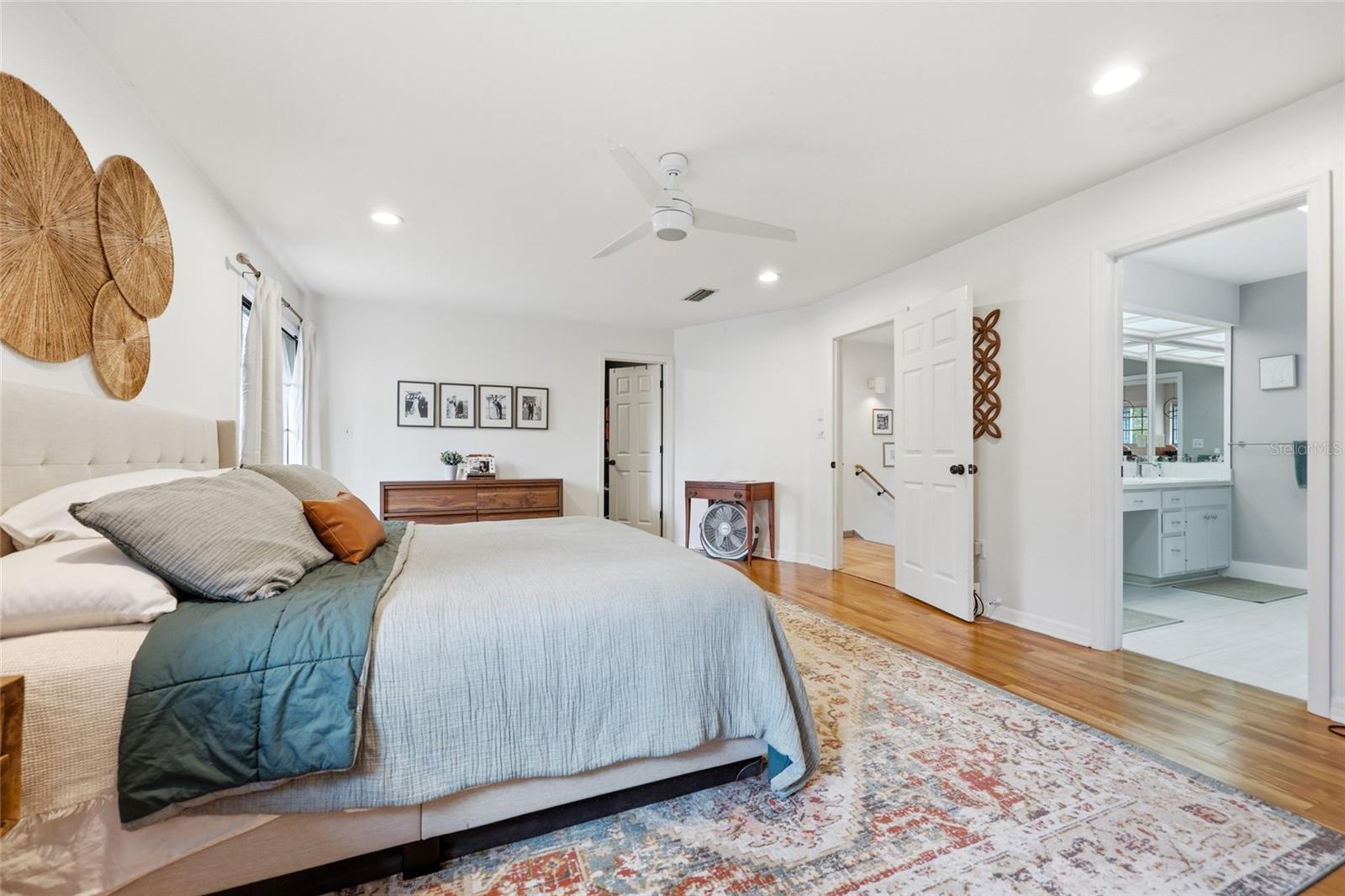 Image 20 of 34 For 5324 9th Lane