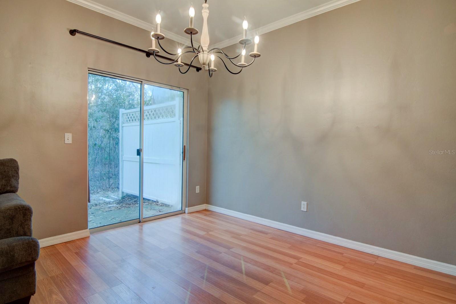 Image 9 of 27 For 4933 1st Place 110