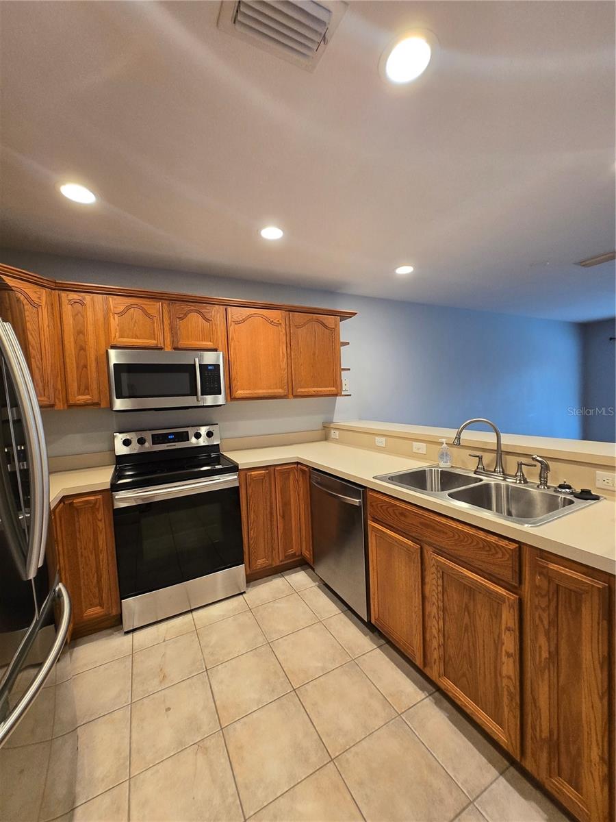 Image 12 of 48 For 2631 104th Court B