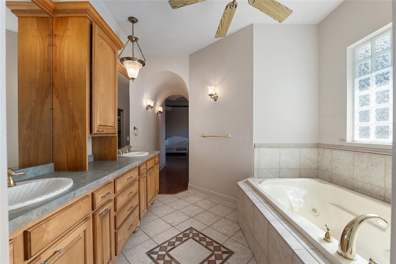 Image 23 of 62 For 4115 37th Terrace