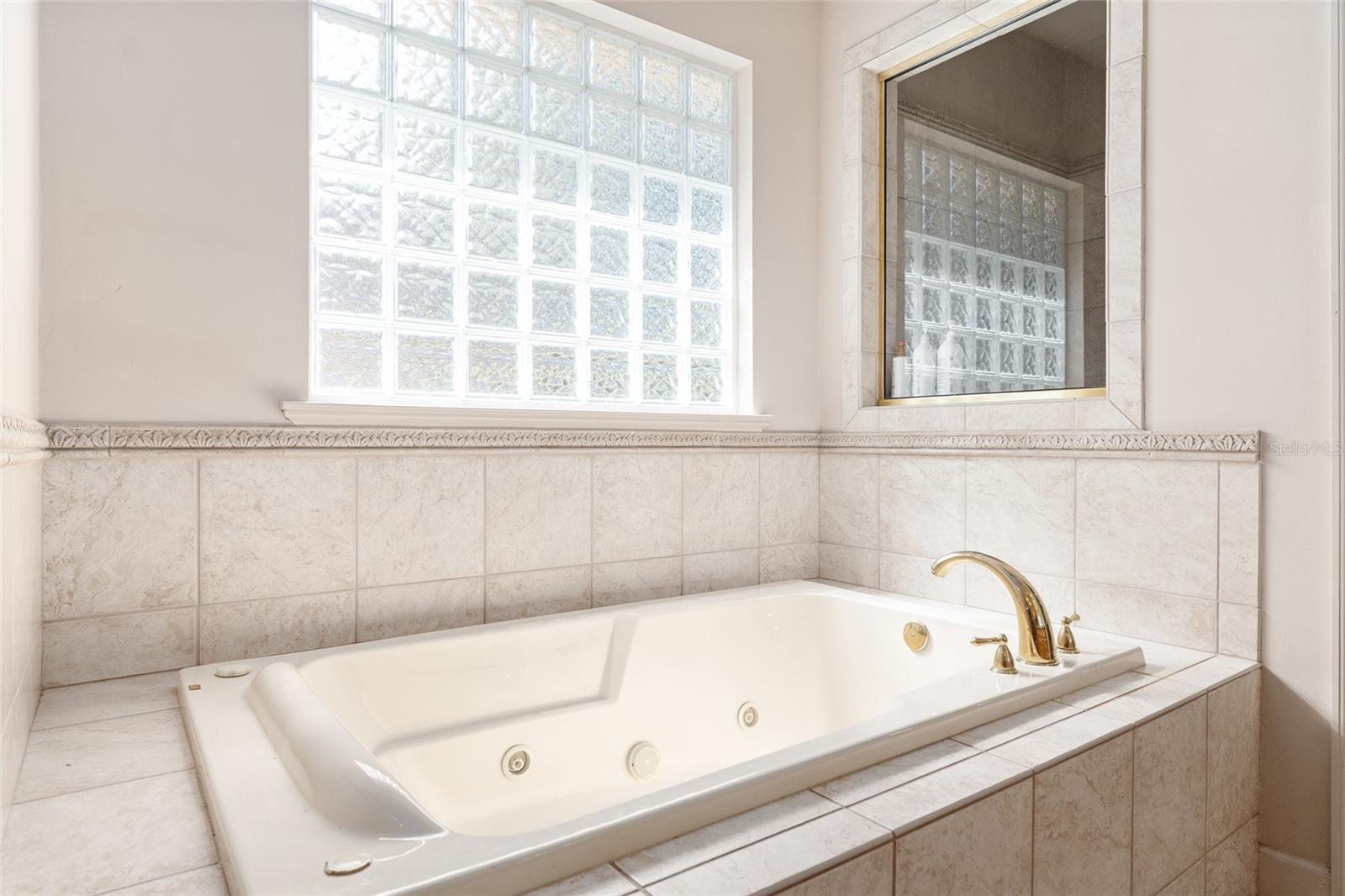 Image 25 of 62 For 4115 37th Terrace