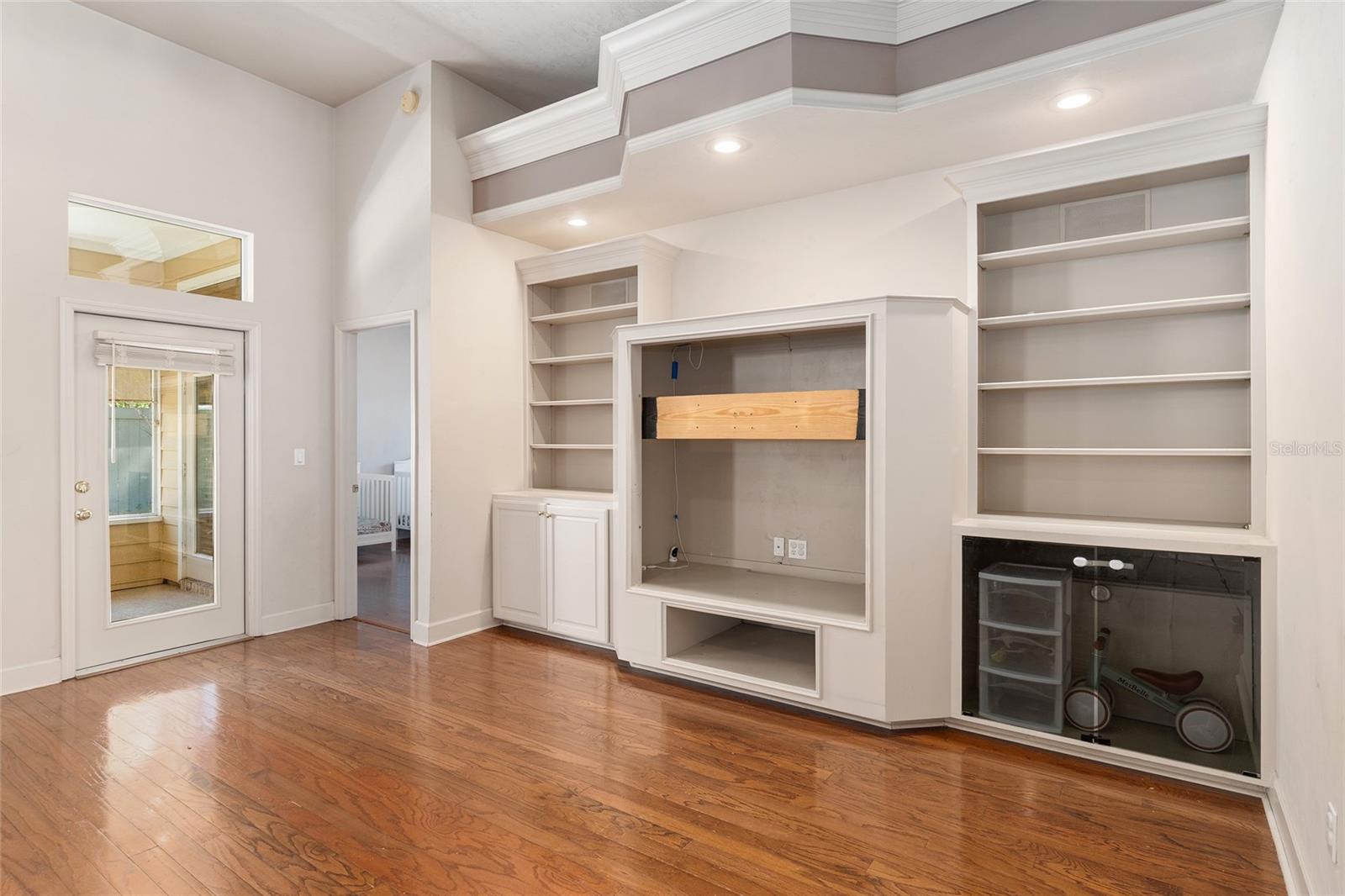 Image 9 of 62 For 4115 37th Terrace