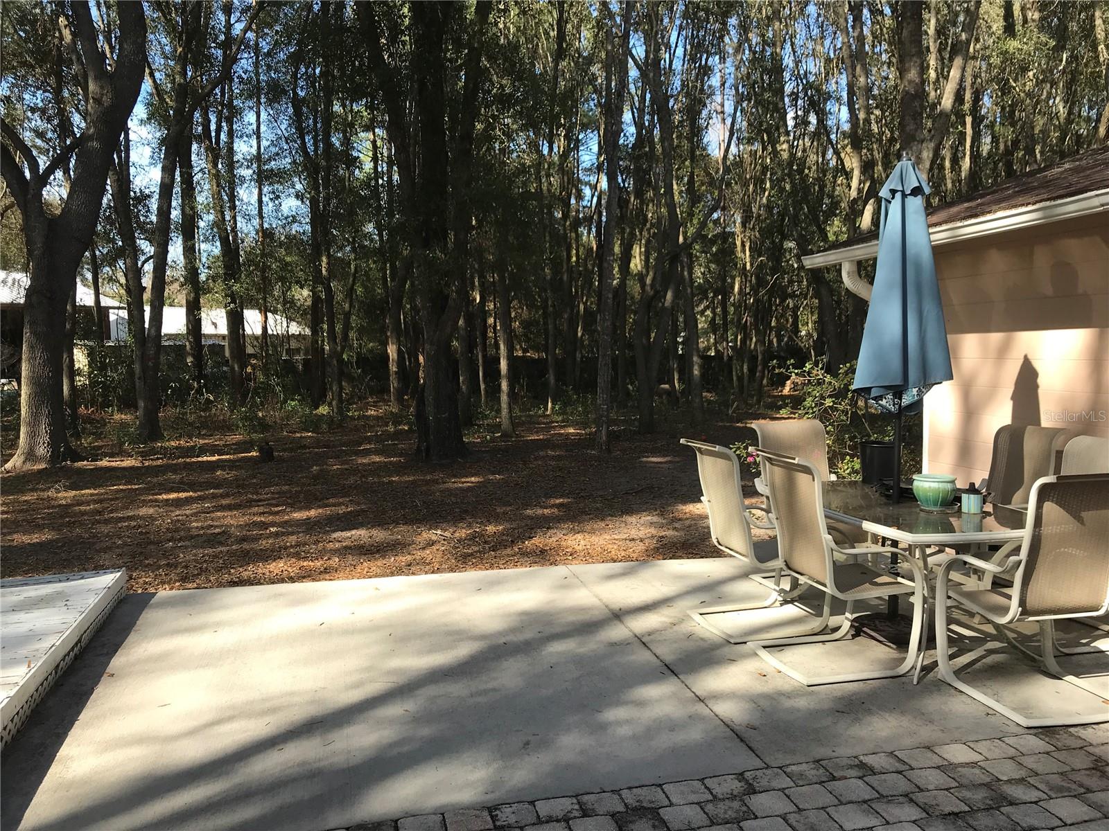 Image 4 of 24 For 10814 89th Court