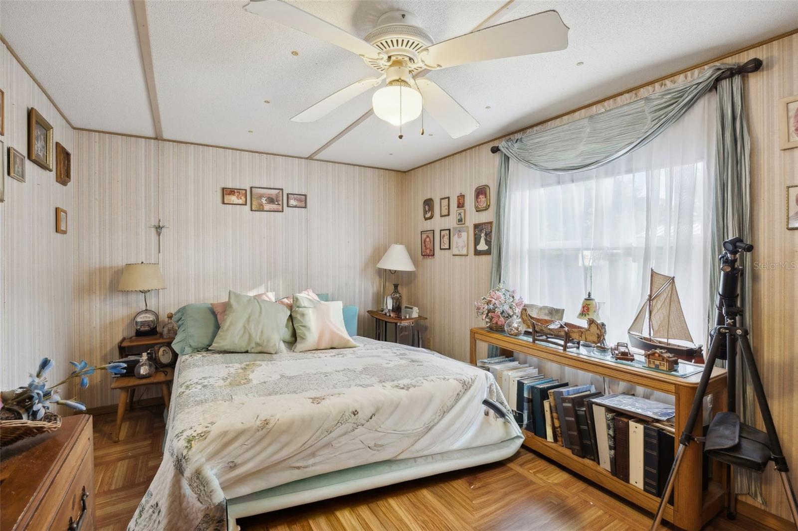 Image 14 of 23 For 100 Waterway Avenue