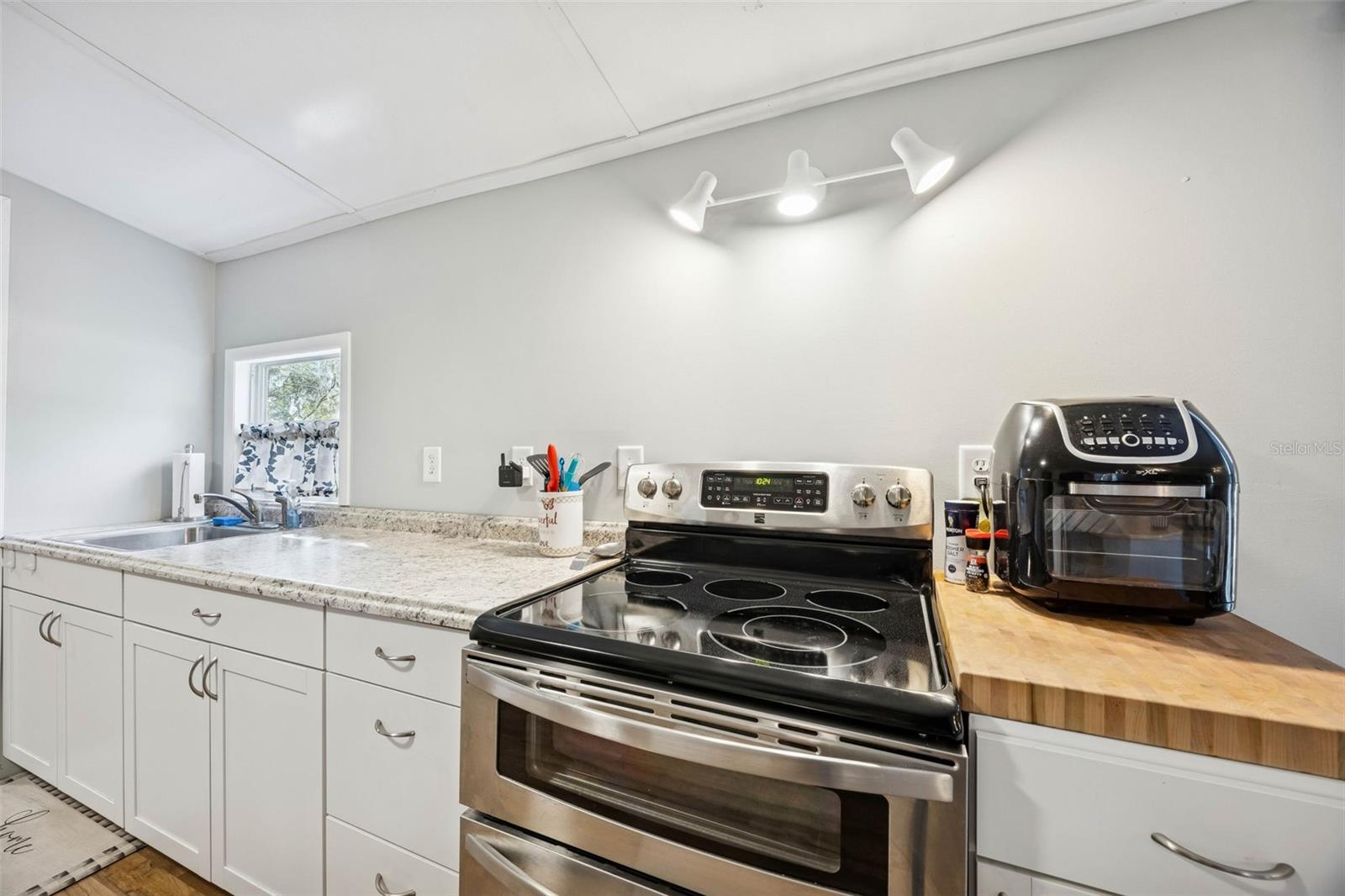 Image 16 of 51 For 111 Fairway Lane