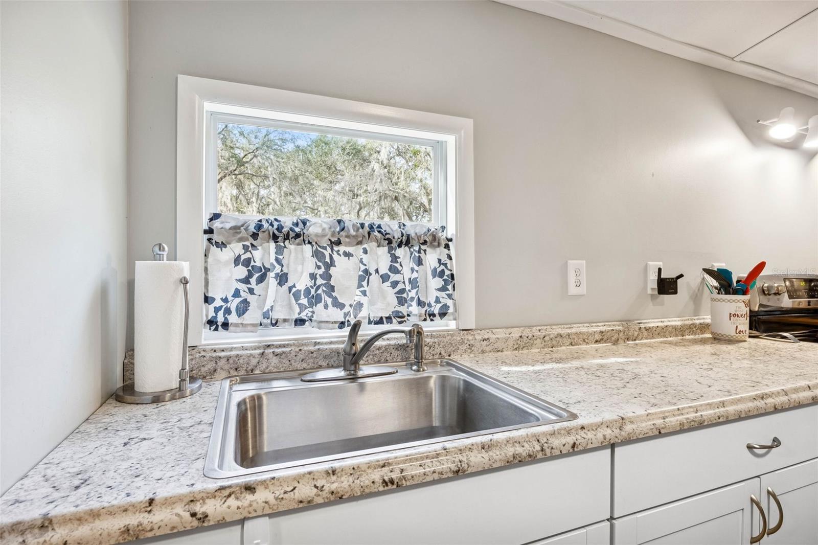 Image 17 of 51 For 111 Fairway Lane