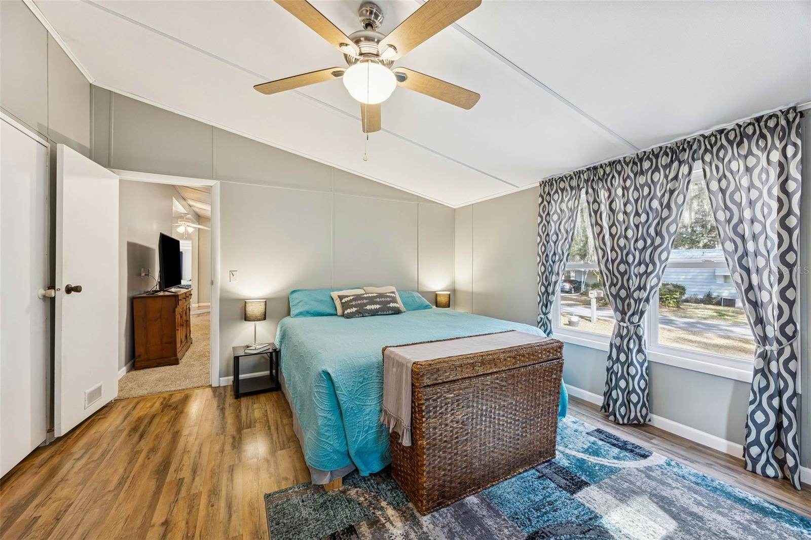 Image 22 of 51 For 111 Fairway Lane