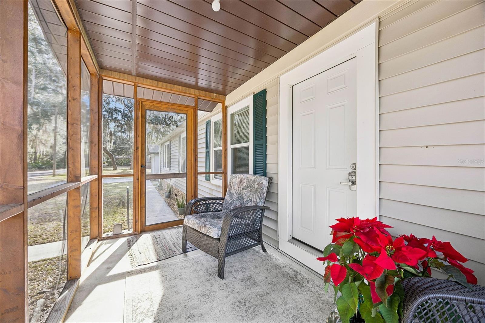 Image 33 of 51 For 111 Fairway Lane