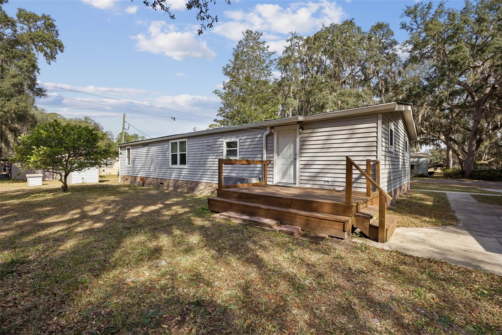 Image 39 of 51 For 111 Fairway Lane