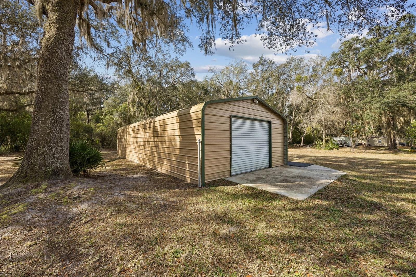 Image 42 of 51 For 111 Fairway Lane