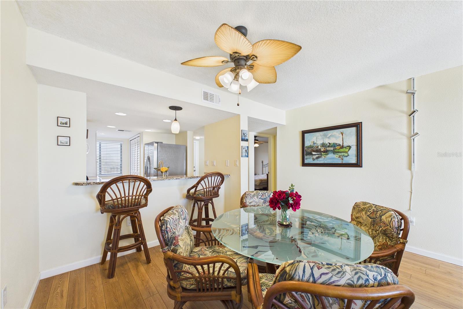 Image 11 of 52 For 4550 Bay Boulevard 1226