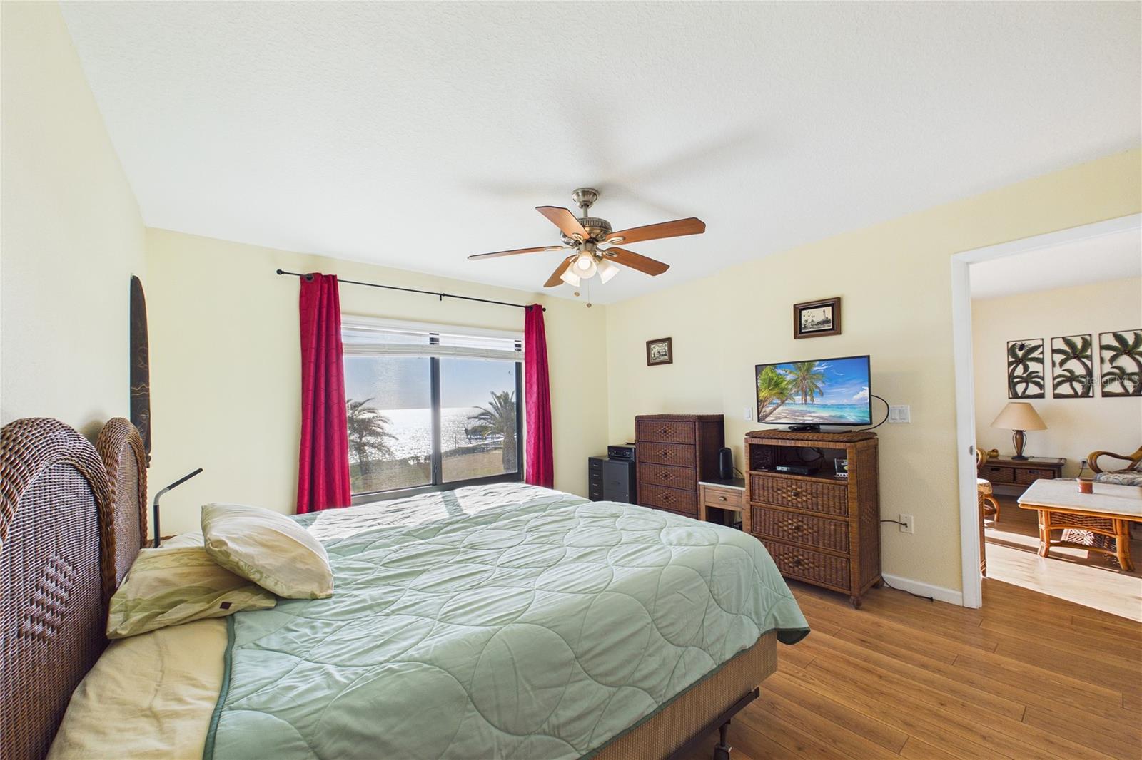 Image 18 of 52 For 4550 Bay Boulevard 1226