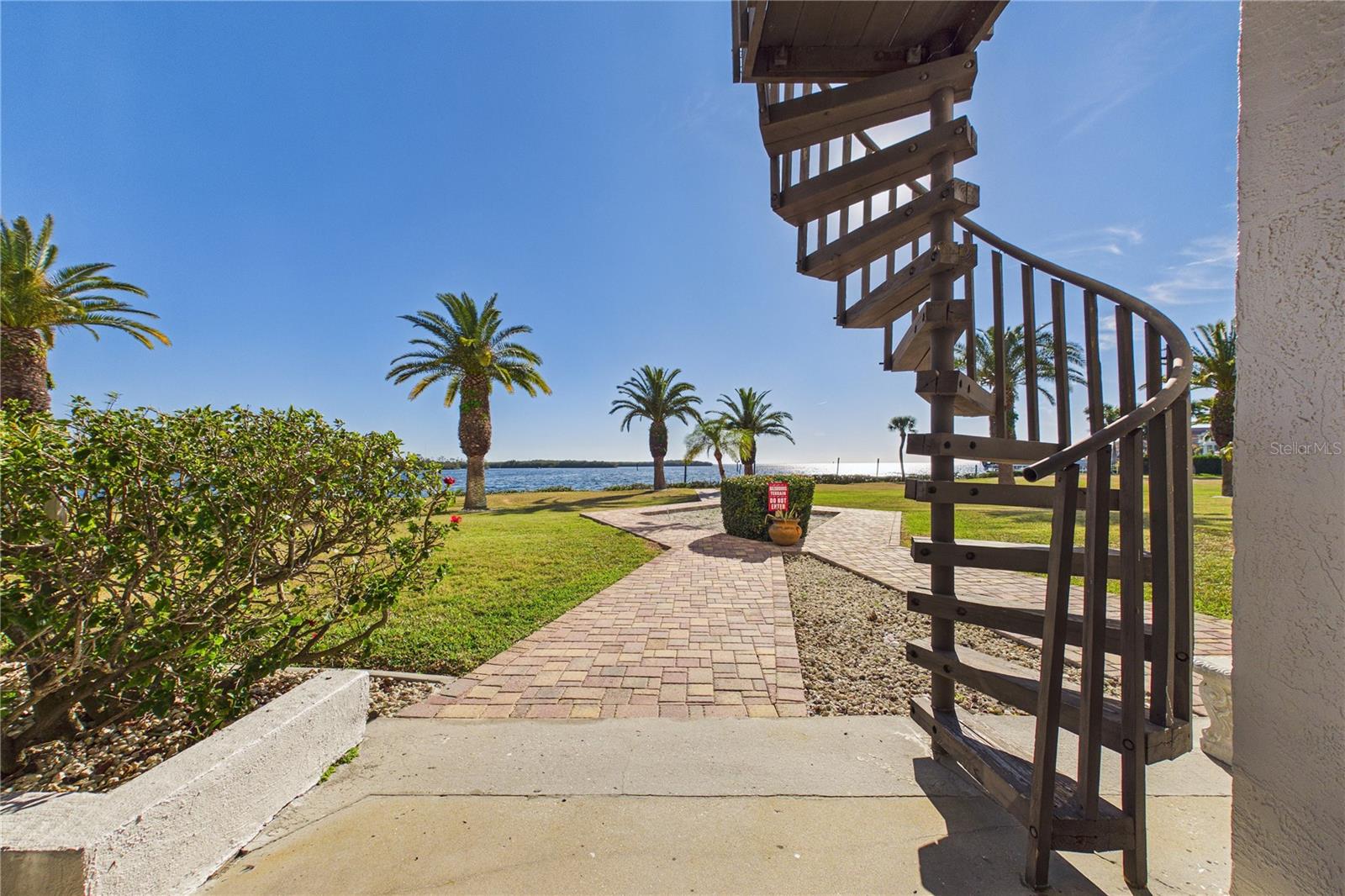 Image 31 of 52 For 4550 Bay Boulevard 1226