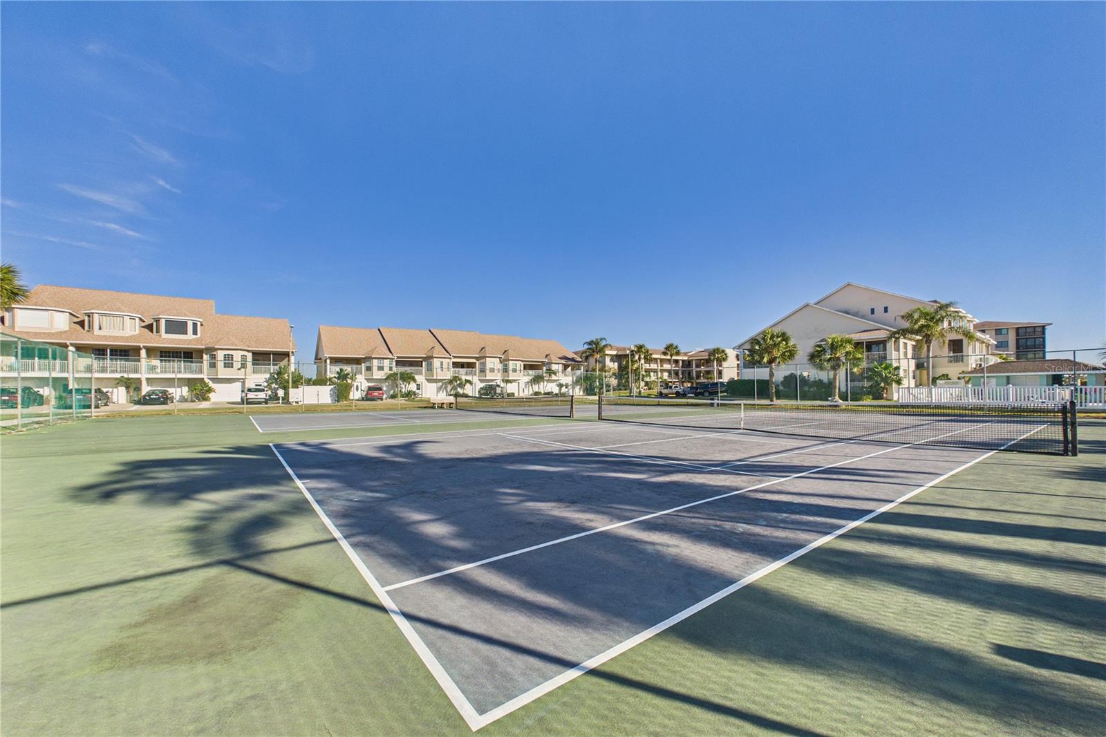 Image 40 of 52 For 4550 Bay Boulevard 1226