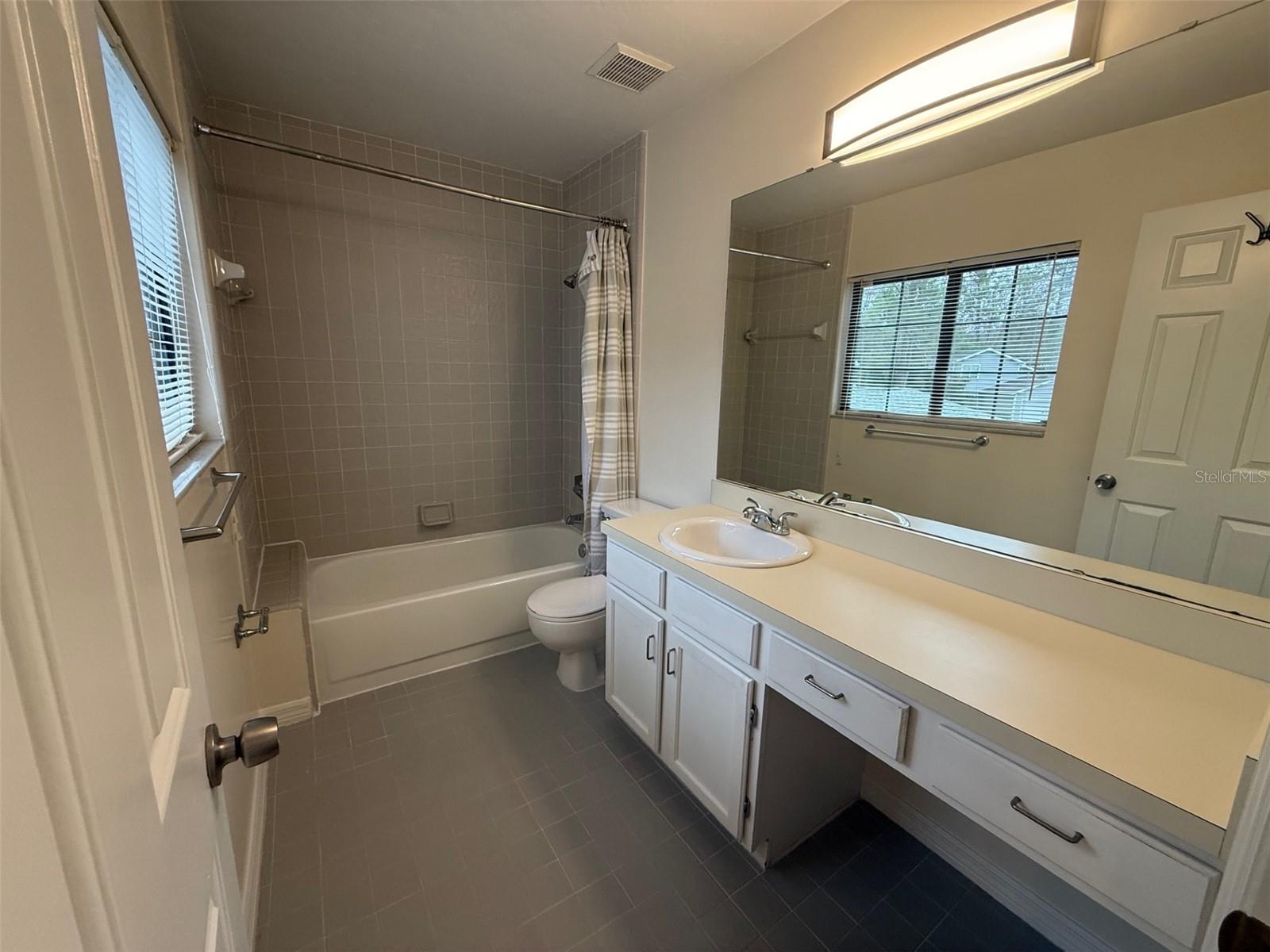 Image 18 of 26 For 7078 52nd Terrace