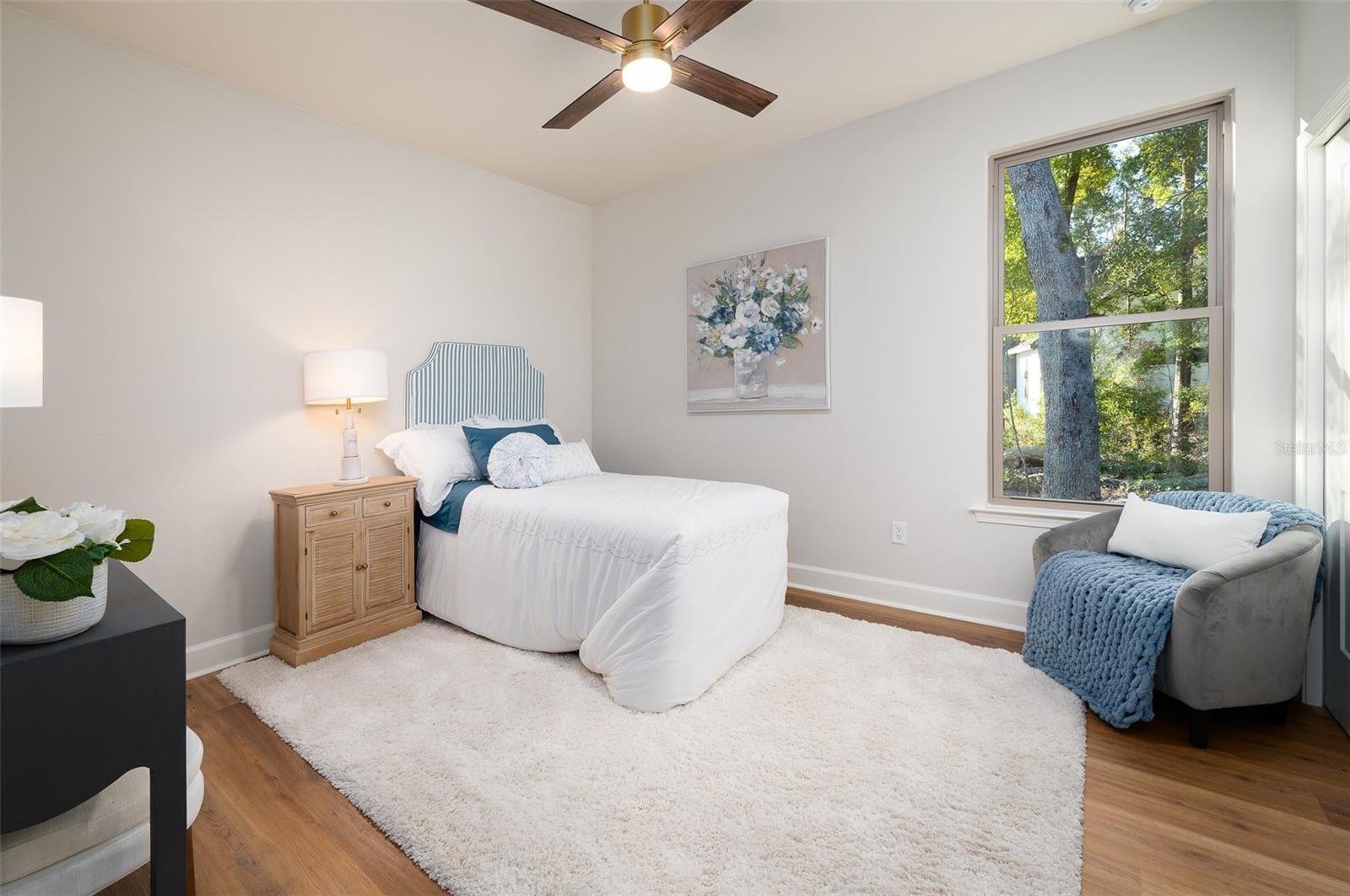 Image 24 of 35 For 14098 7th Place