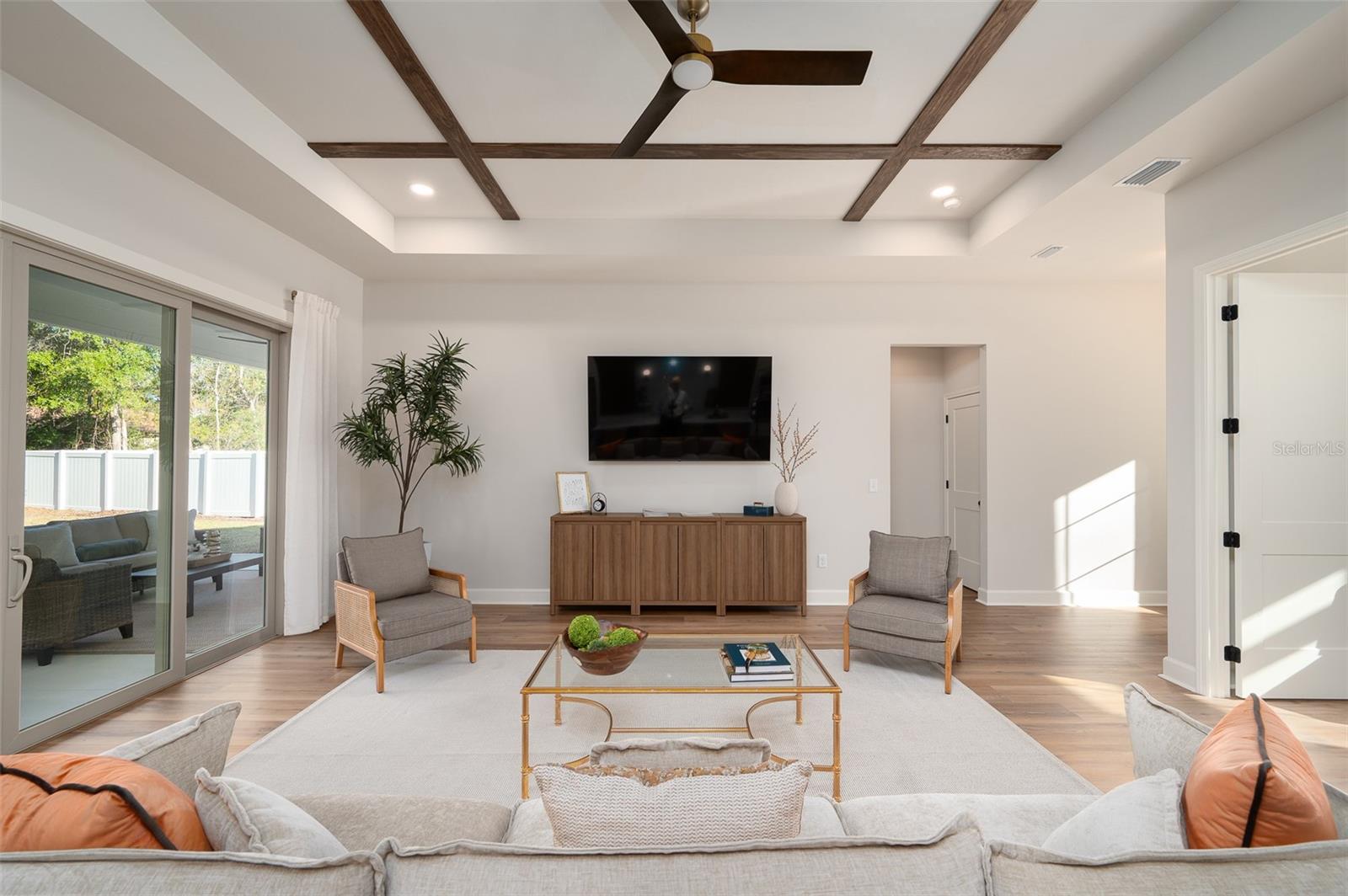 Image 4 of 35 For 14098 7th Place