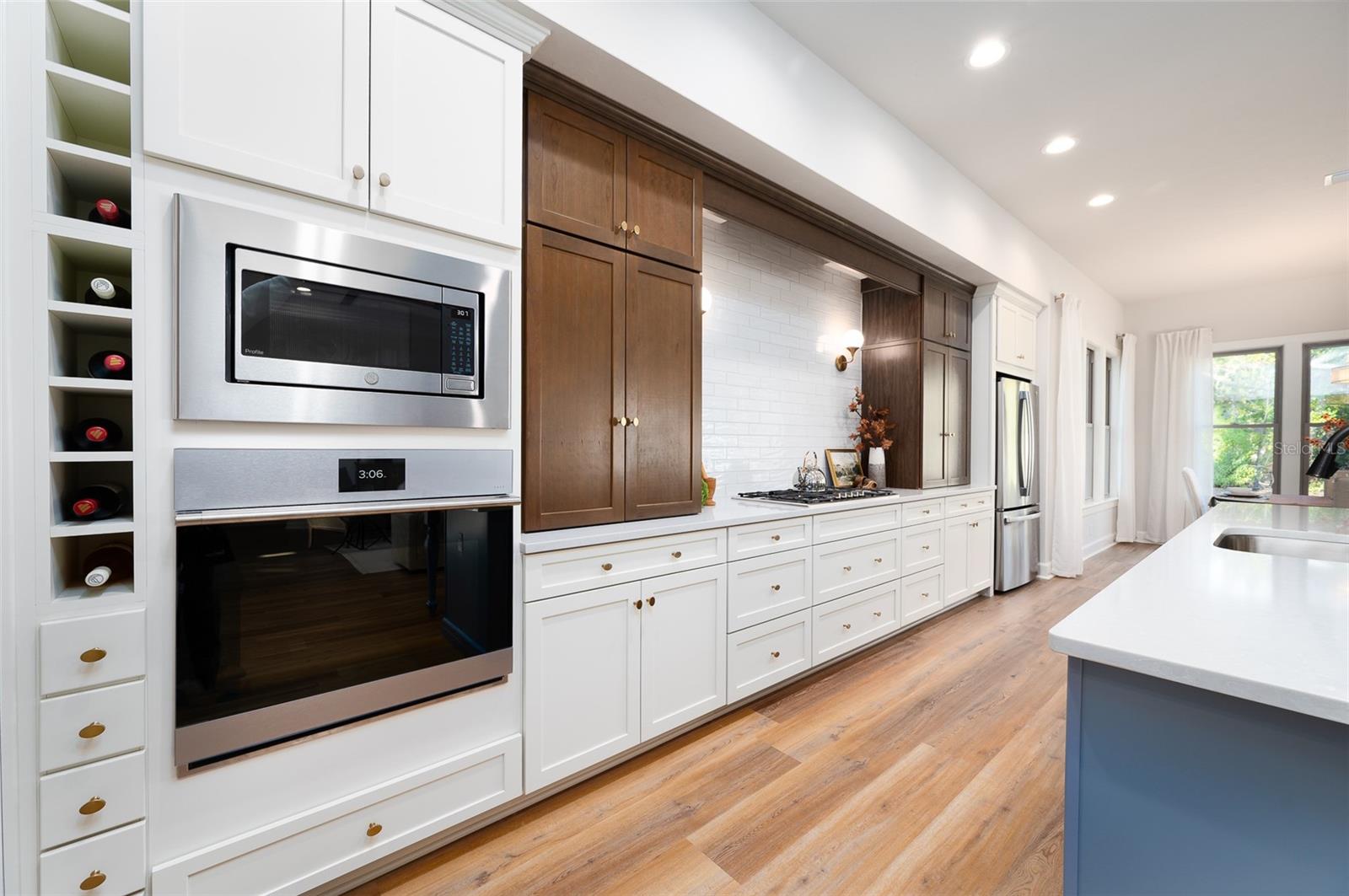 Image 9 of 35 For 14098 7th Place