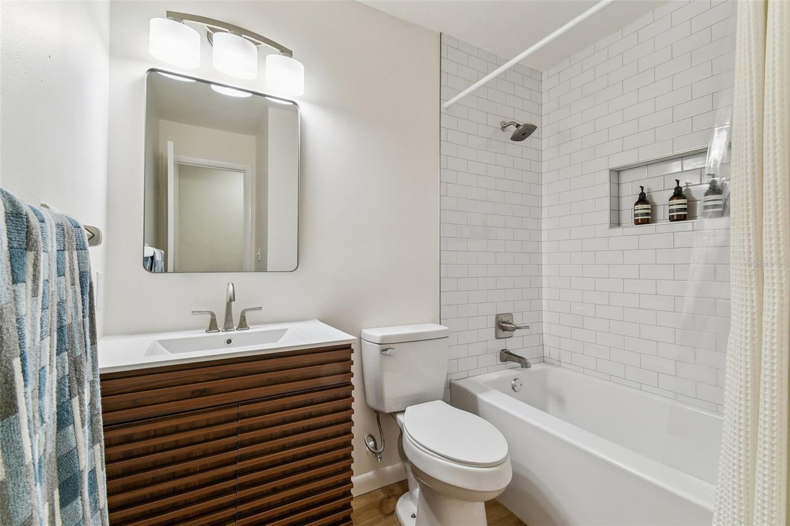 Image 15 of 21 For 5805 26th Terrace