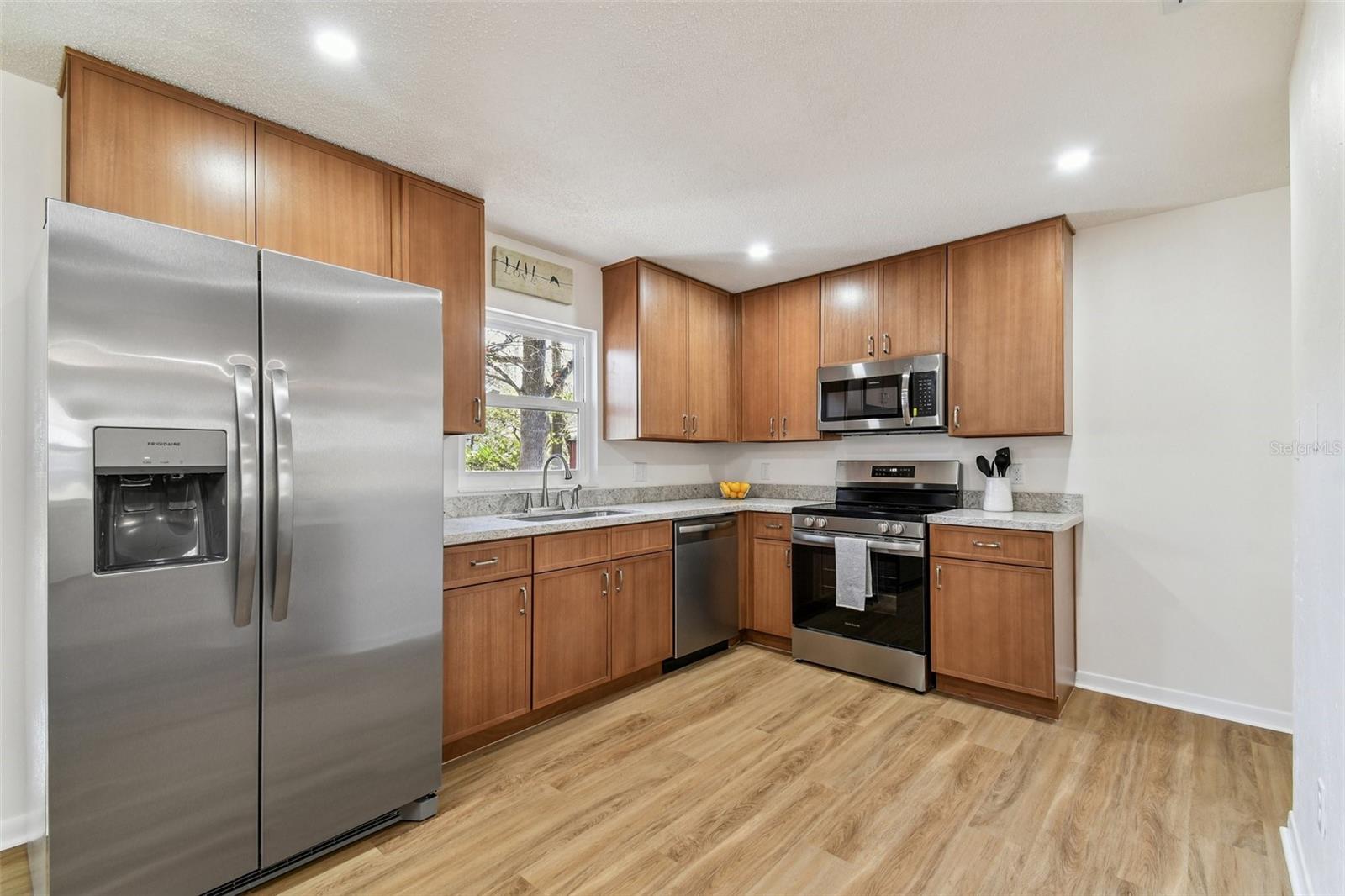 Image 7 of 21 For 5805 26th Terrace