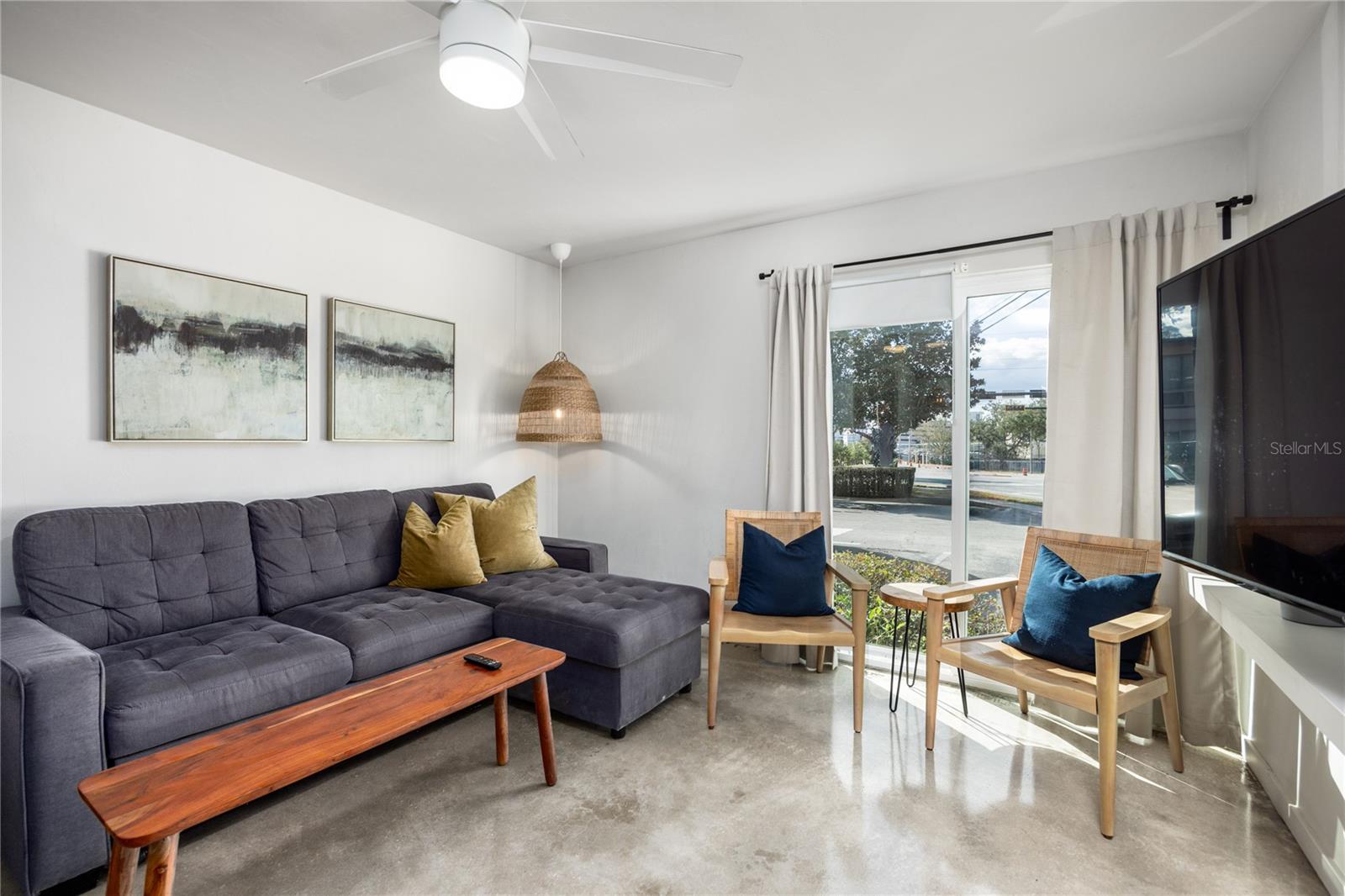 Image 5 of 22 For 1700 16th Court E2