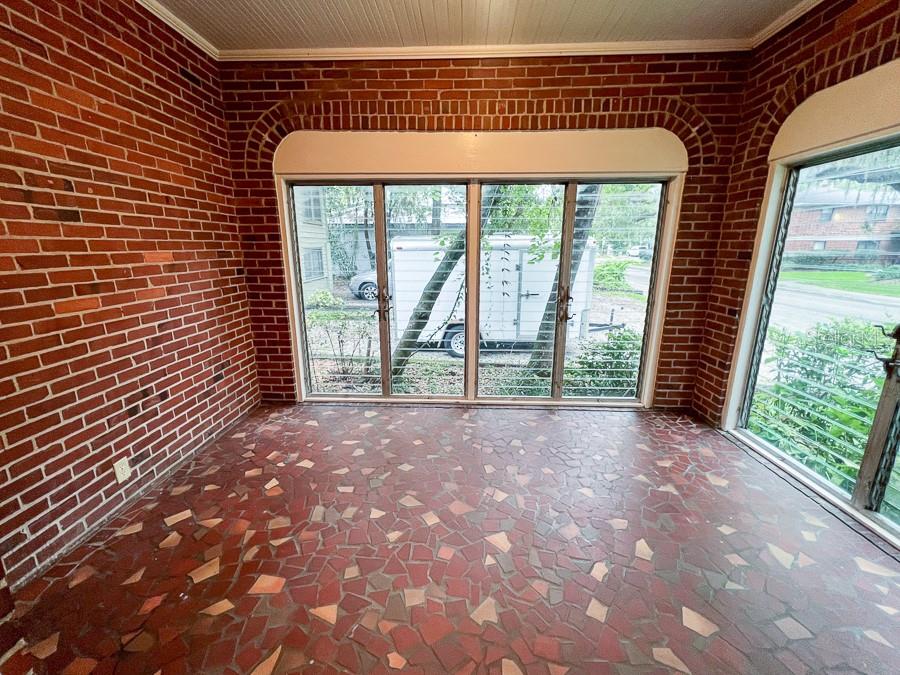 Image 14 of 18 For 1118 3rd Avenue