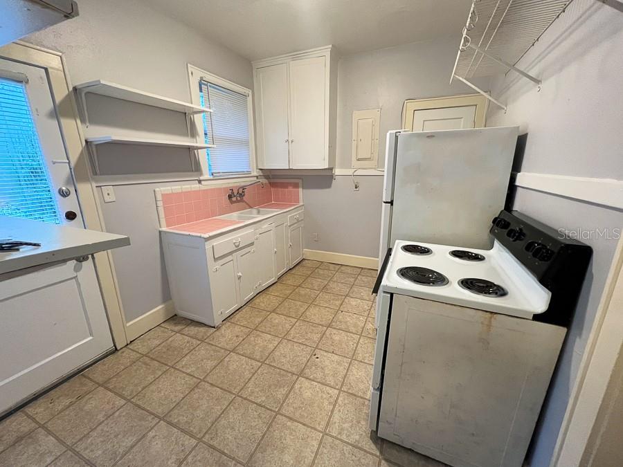 Image 6 of 18 For 1118 3rd Avenue