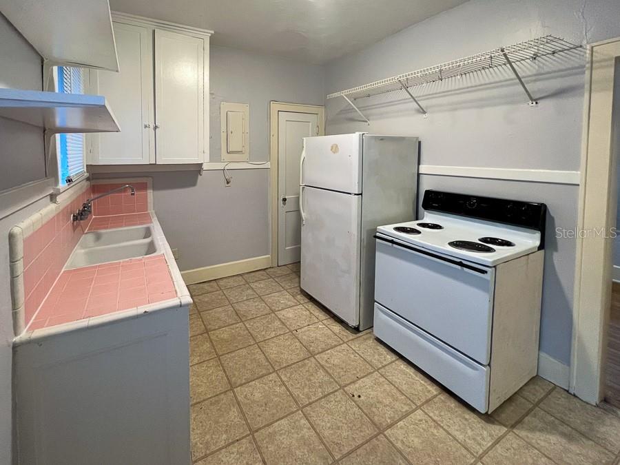 Image 7 of 18 For 1118 3rd Avenue