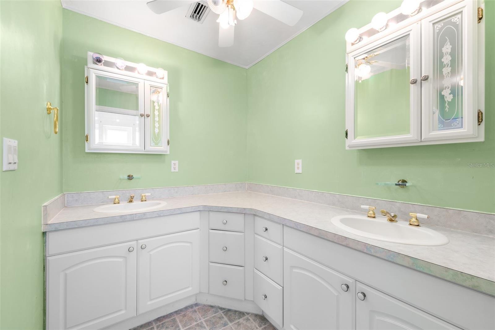 Image 14 of 47 For 5150 56th Street