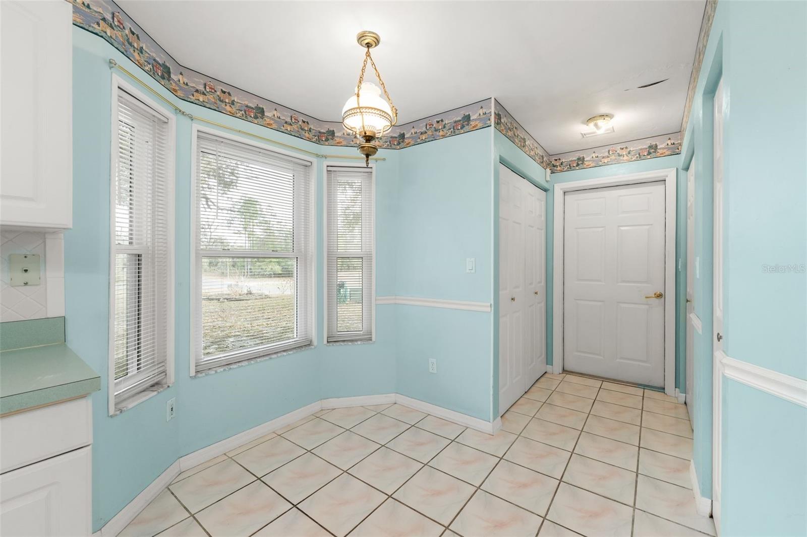 Image 28 of 47 For 5150 56th Street