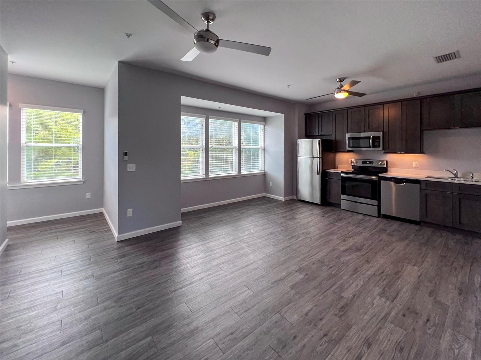 Image 10 of 23 For 204 18th Street 5