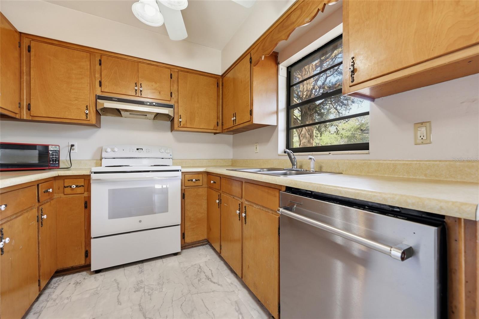 Image 6 of 21 For 2049 15th Street