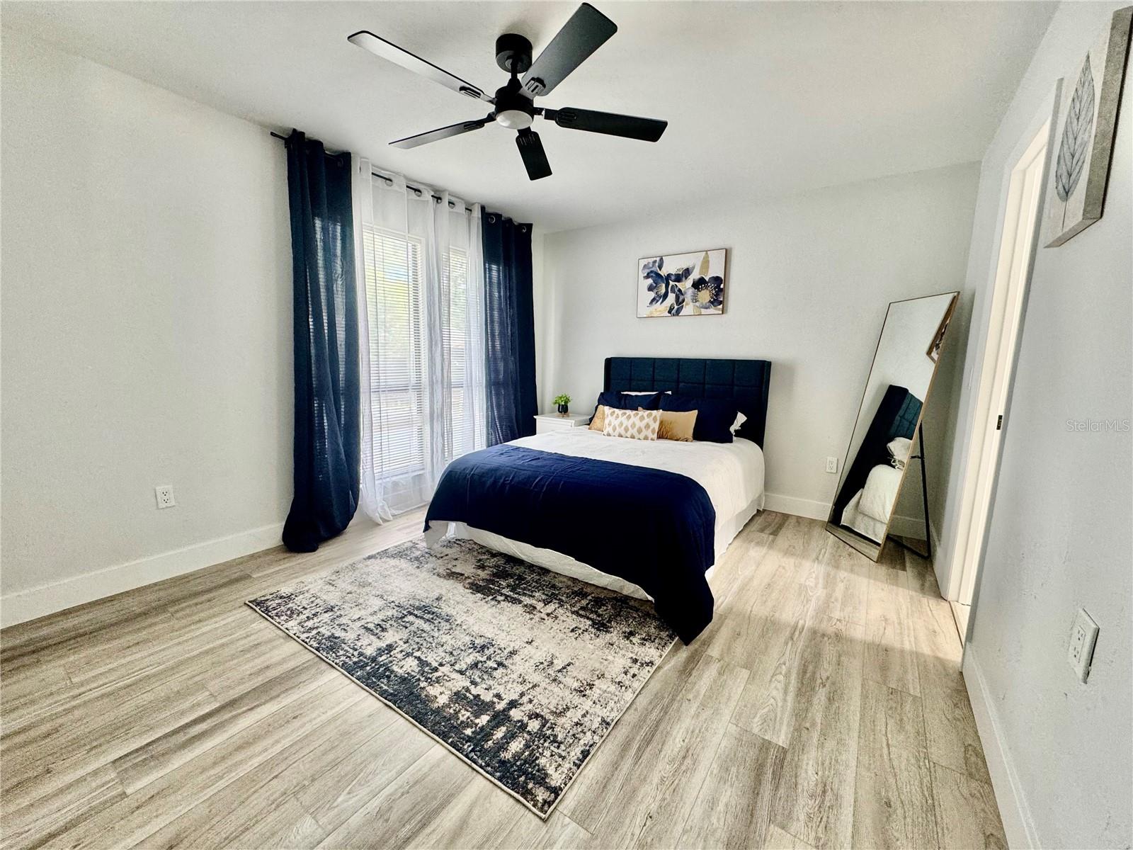 Image 23 of 36 For 5407 82nd Terrace