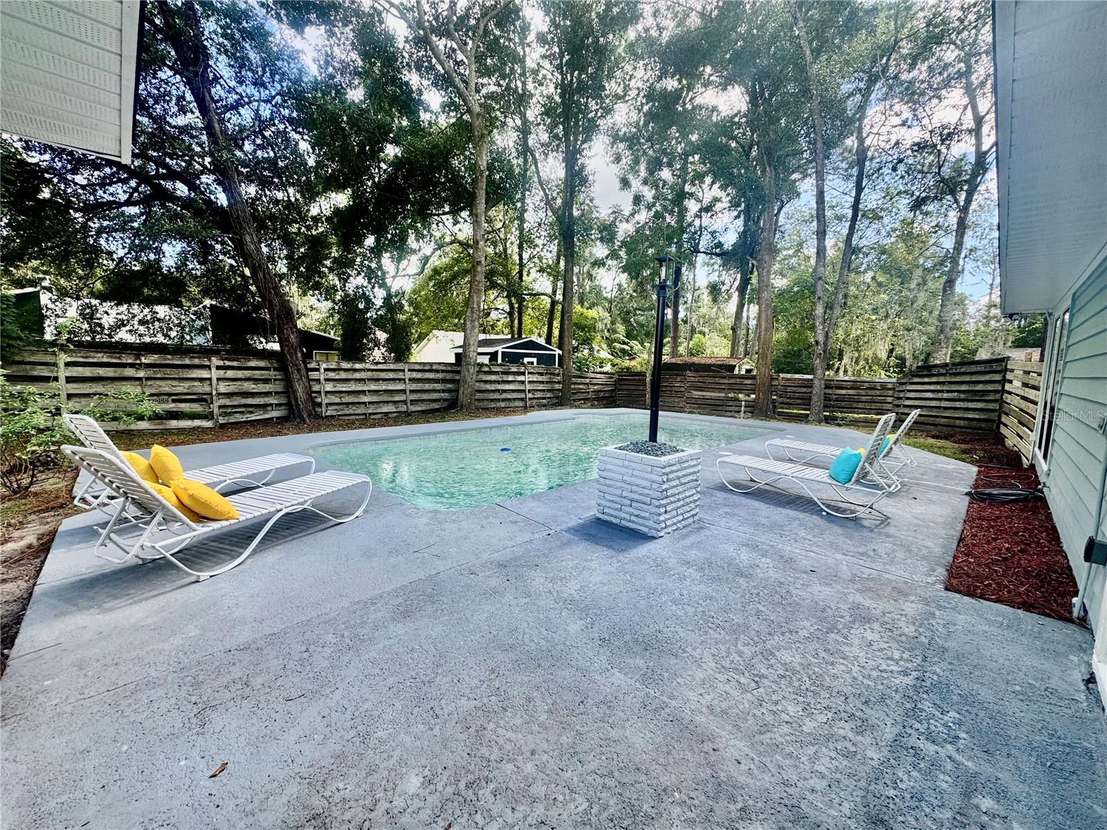 Image 25 of 36 For 5407 82nd Terrace