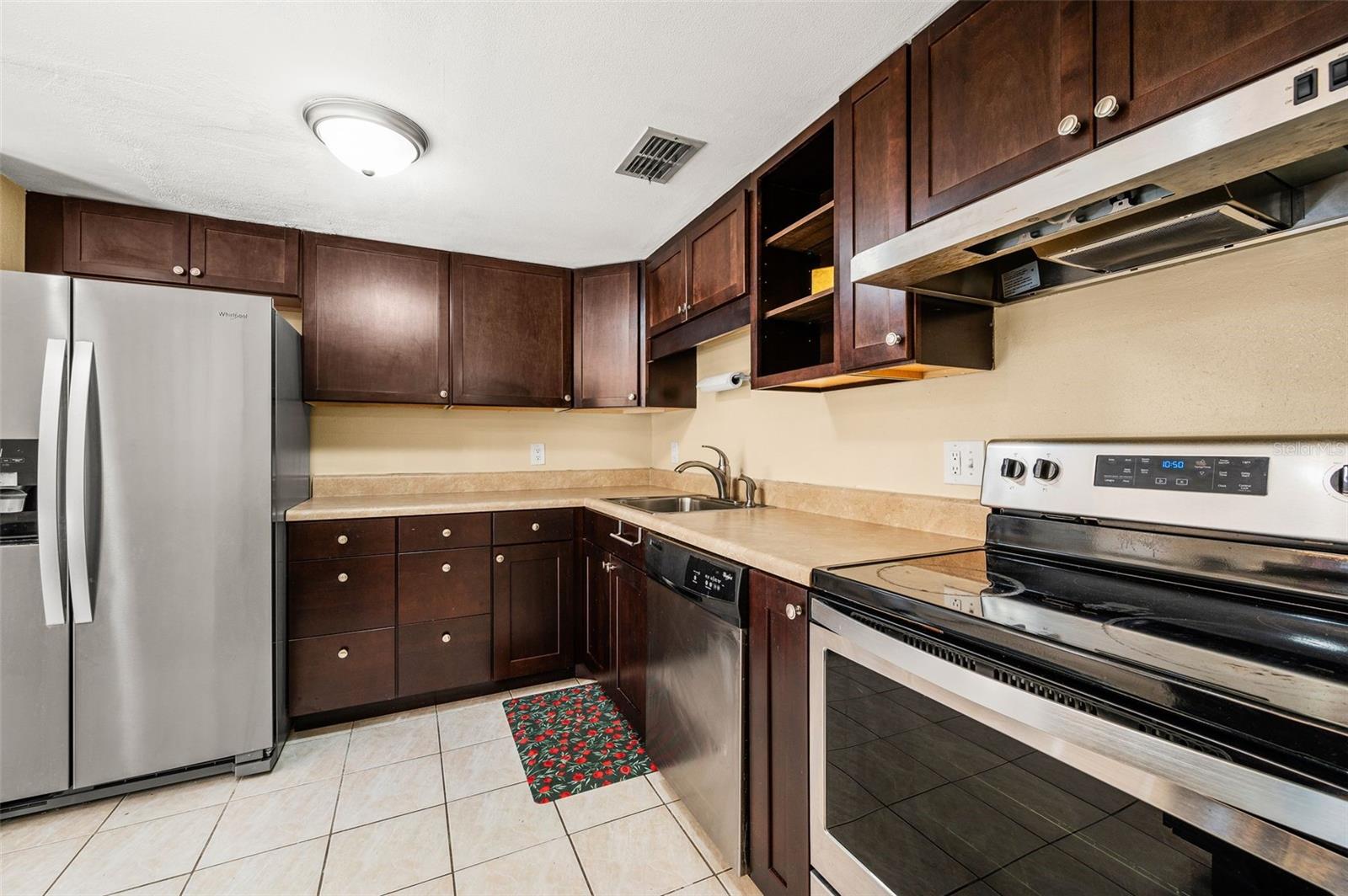 Image 12 of 31 For 3012 28th Circle