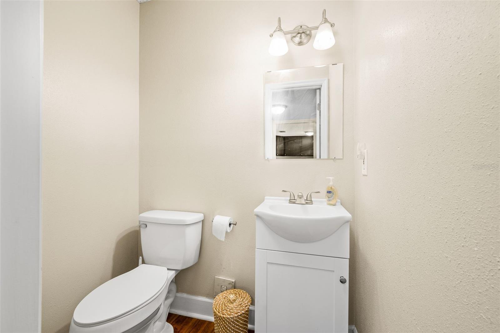 Image 16 of 31 For 3012 28th Circle