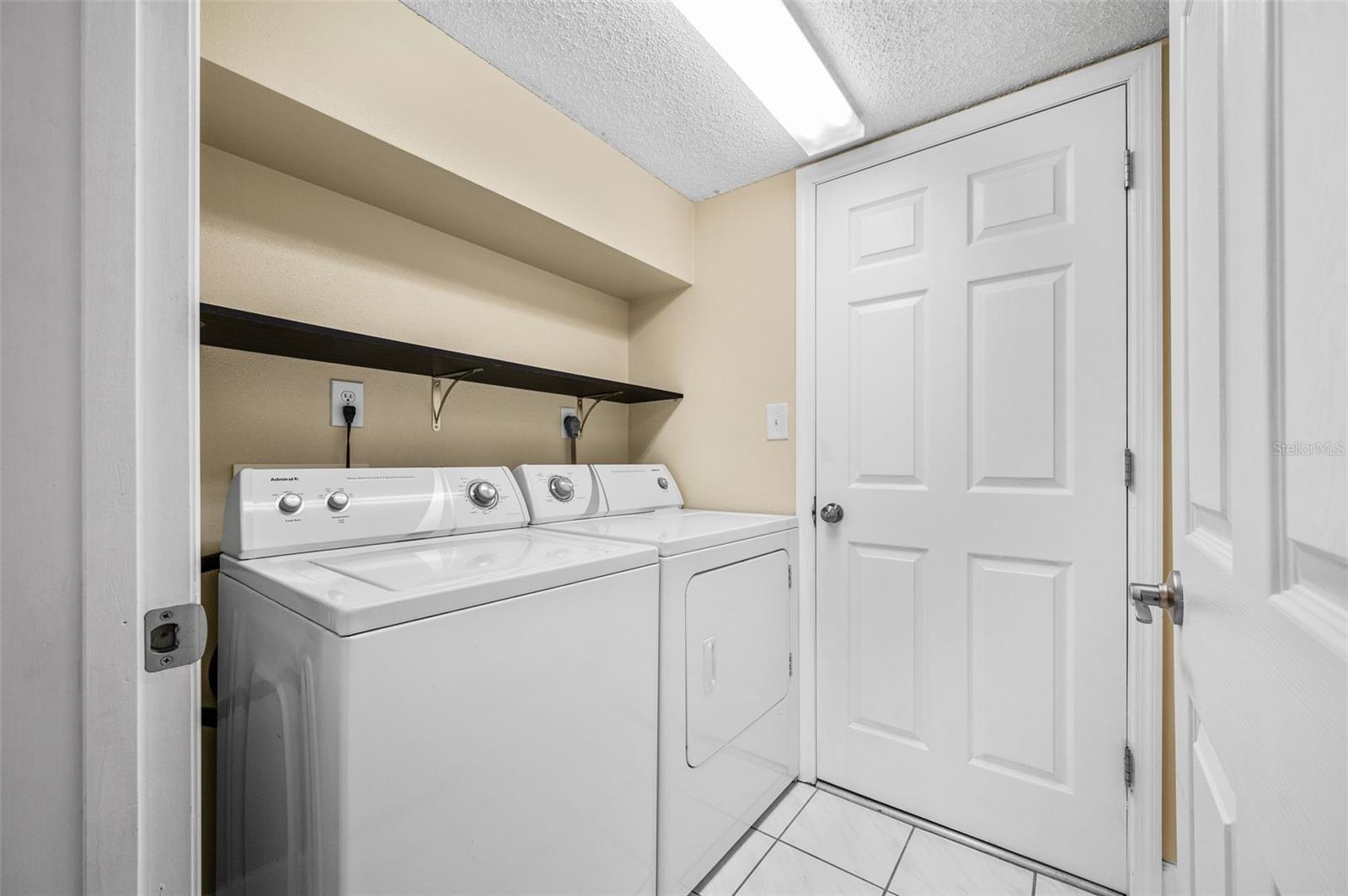 Image 26 of 31 For 3012 28th Circle