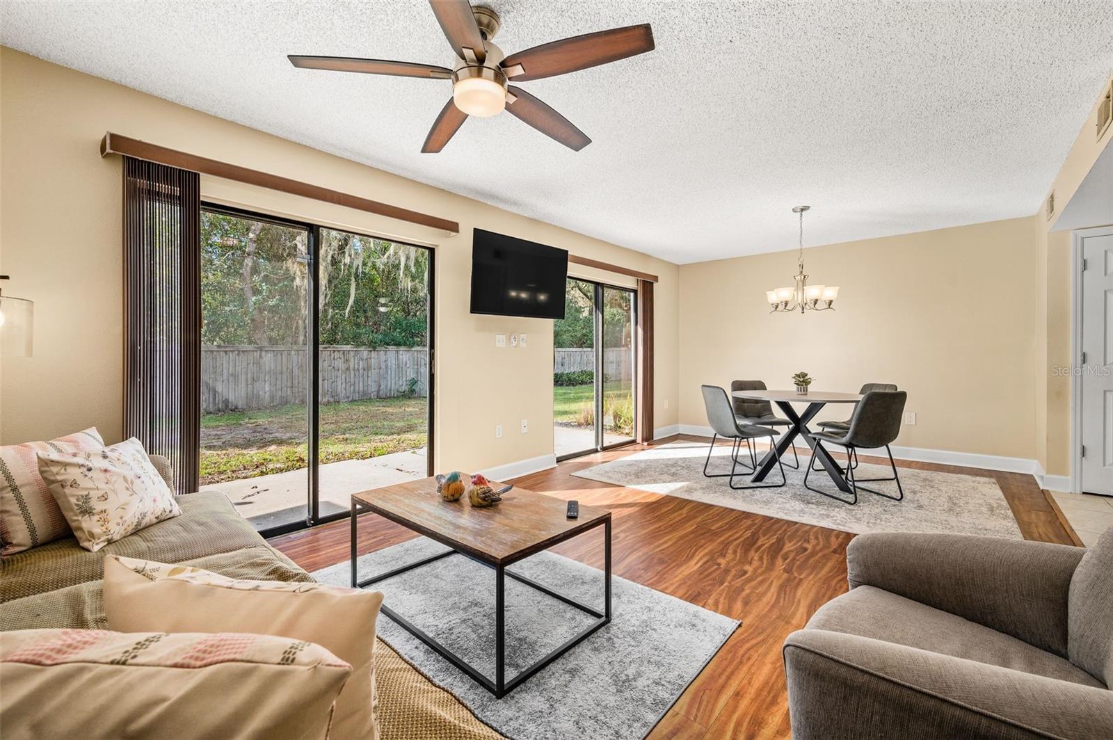 Image 4 of 31 For 3012 28th Circle