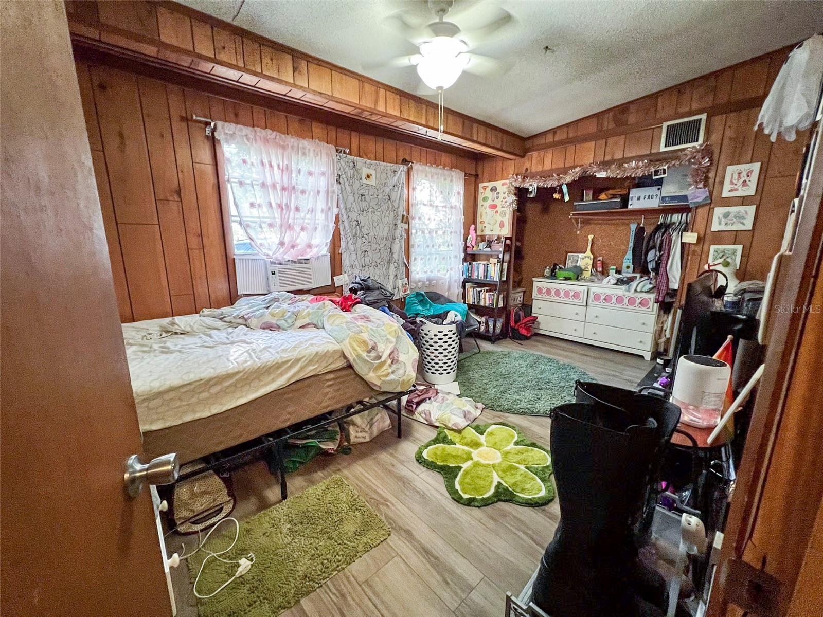 Image 14 of 22 For 630 36th Street