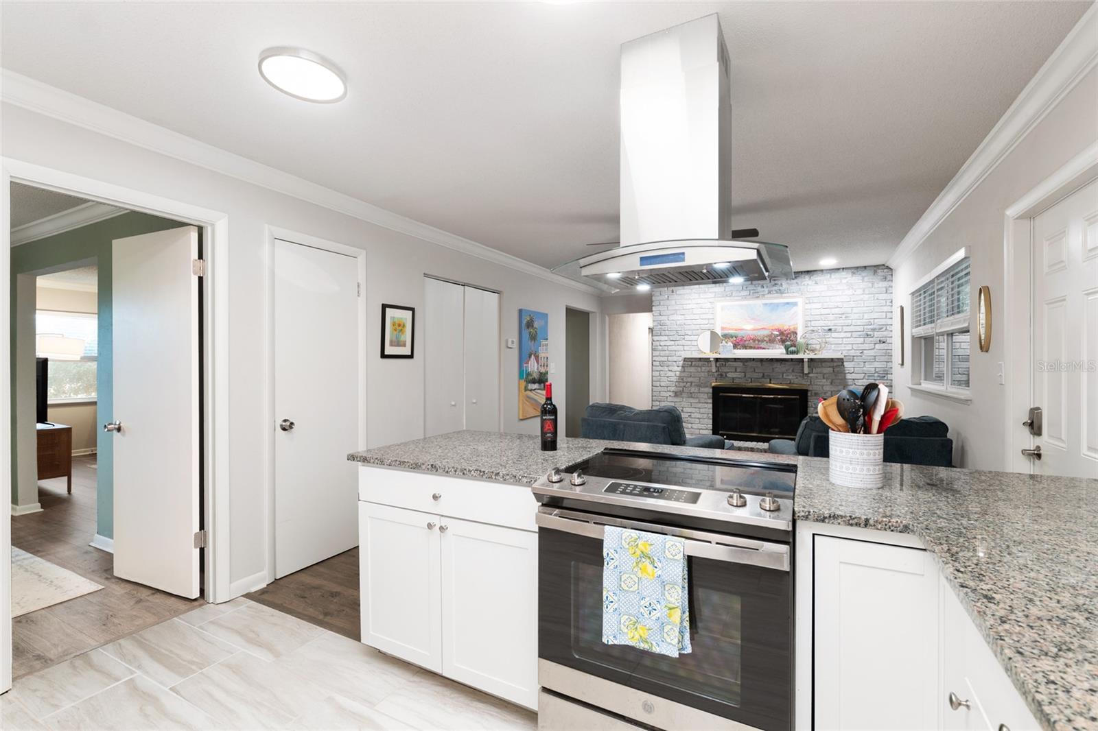 Image 27 of 54 For 3452 36th Place