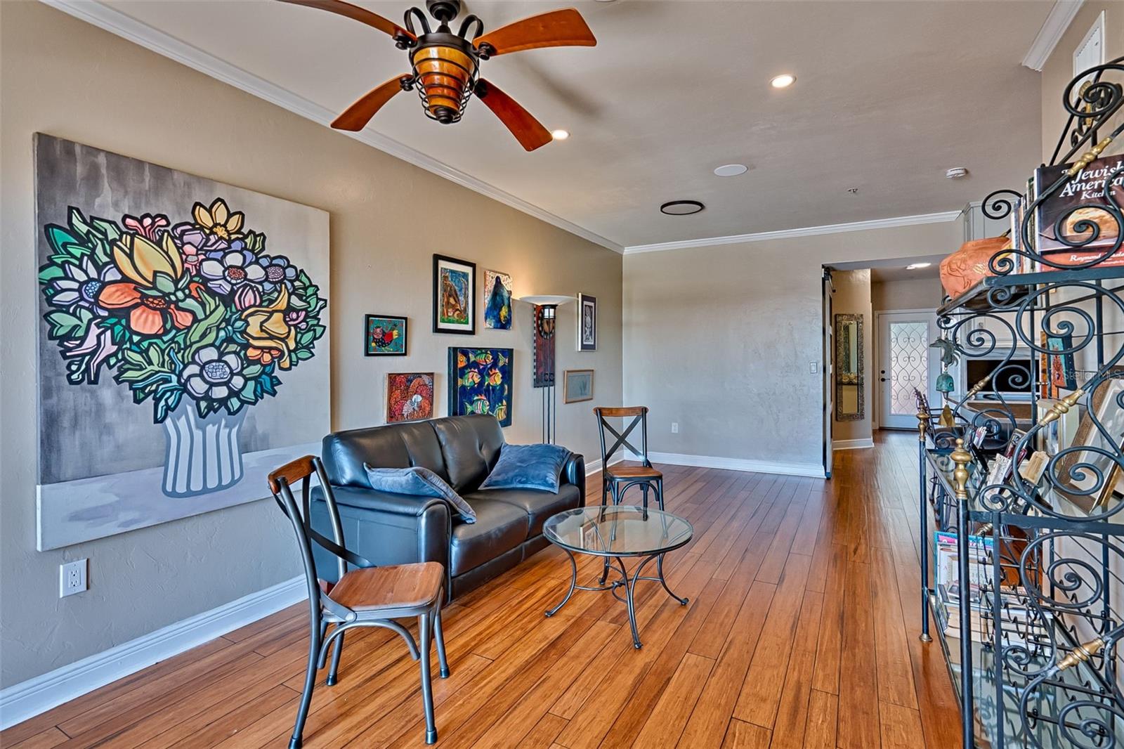 Image 17 of 37 For 201 2nd Avenue 317