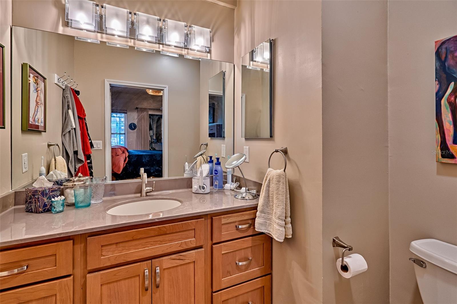 Image 27 of 37 For 201 2nd Avenue 317