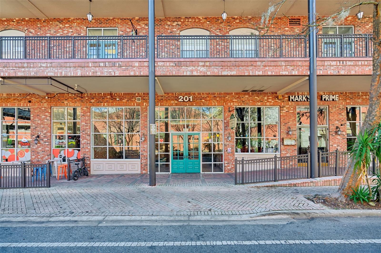 Image 3 of 37 For 201 2nd Avenue 317