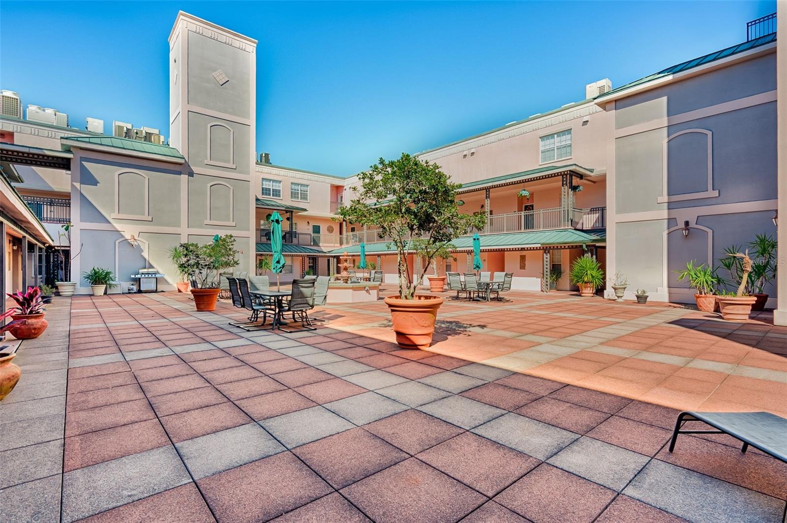 Image 32 of 37 For 201 2nd Avenue 317