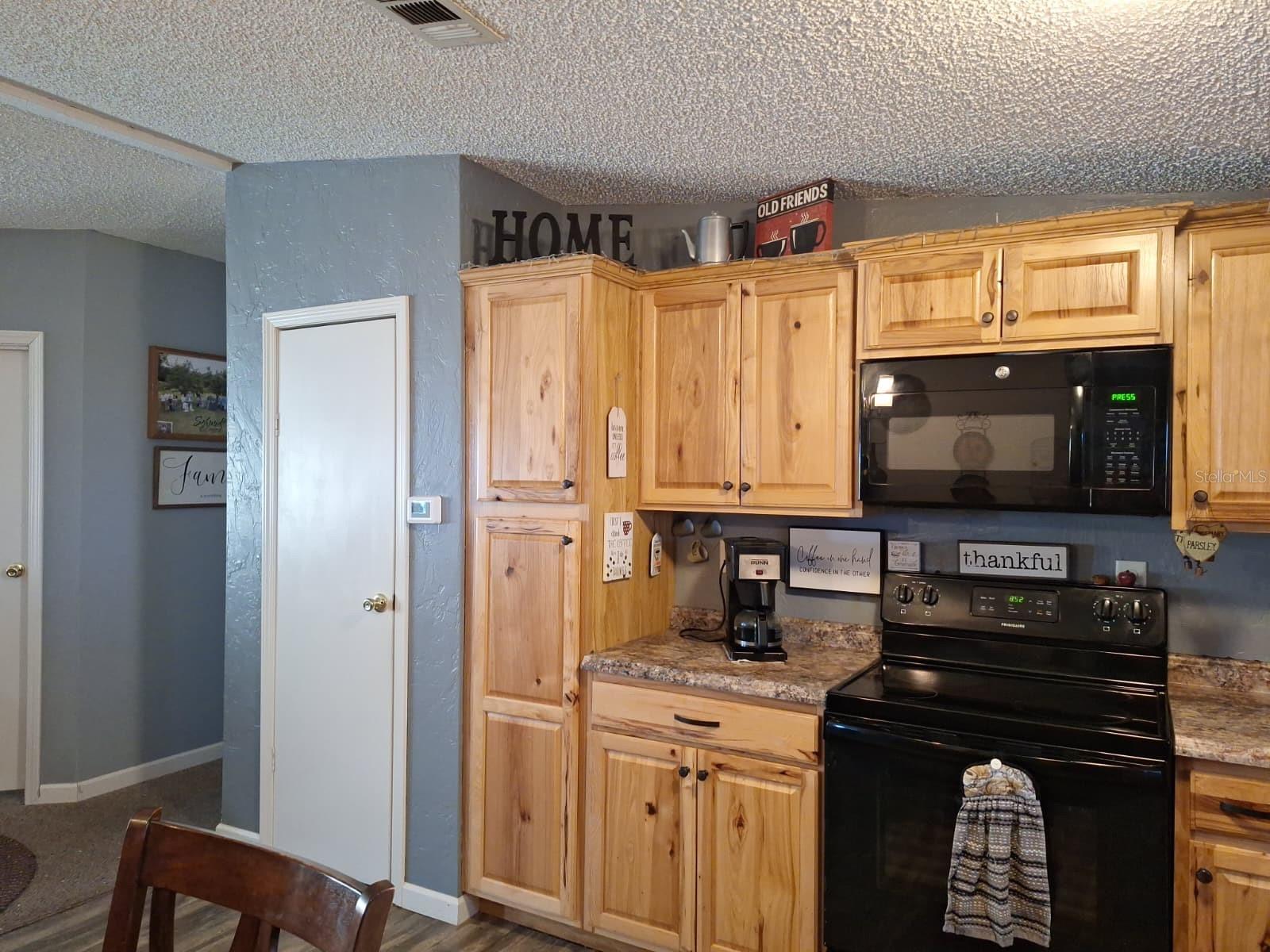 Image 13 of 39 For 14899 92nd Way