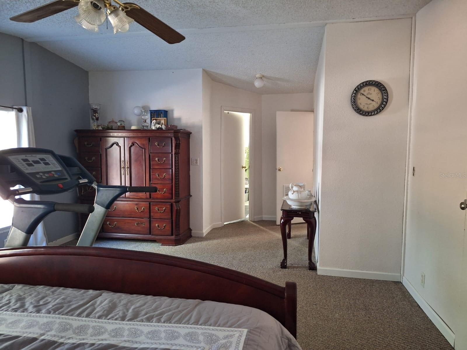 Image 16 of 39 For 14899 92nd Way