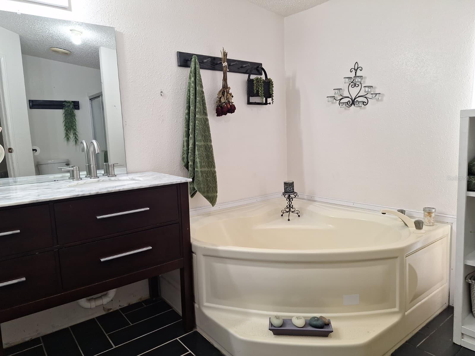 Image 21 of 39 For 14899 92nd Way