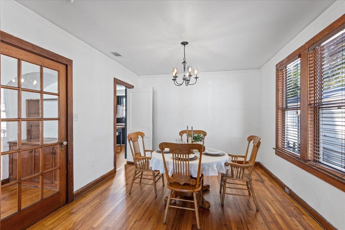 Image 11 of 47 For 396 Hillsboro Street