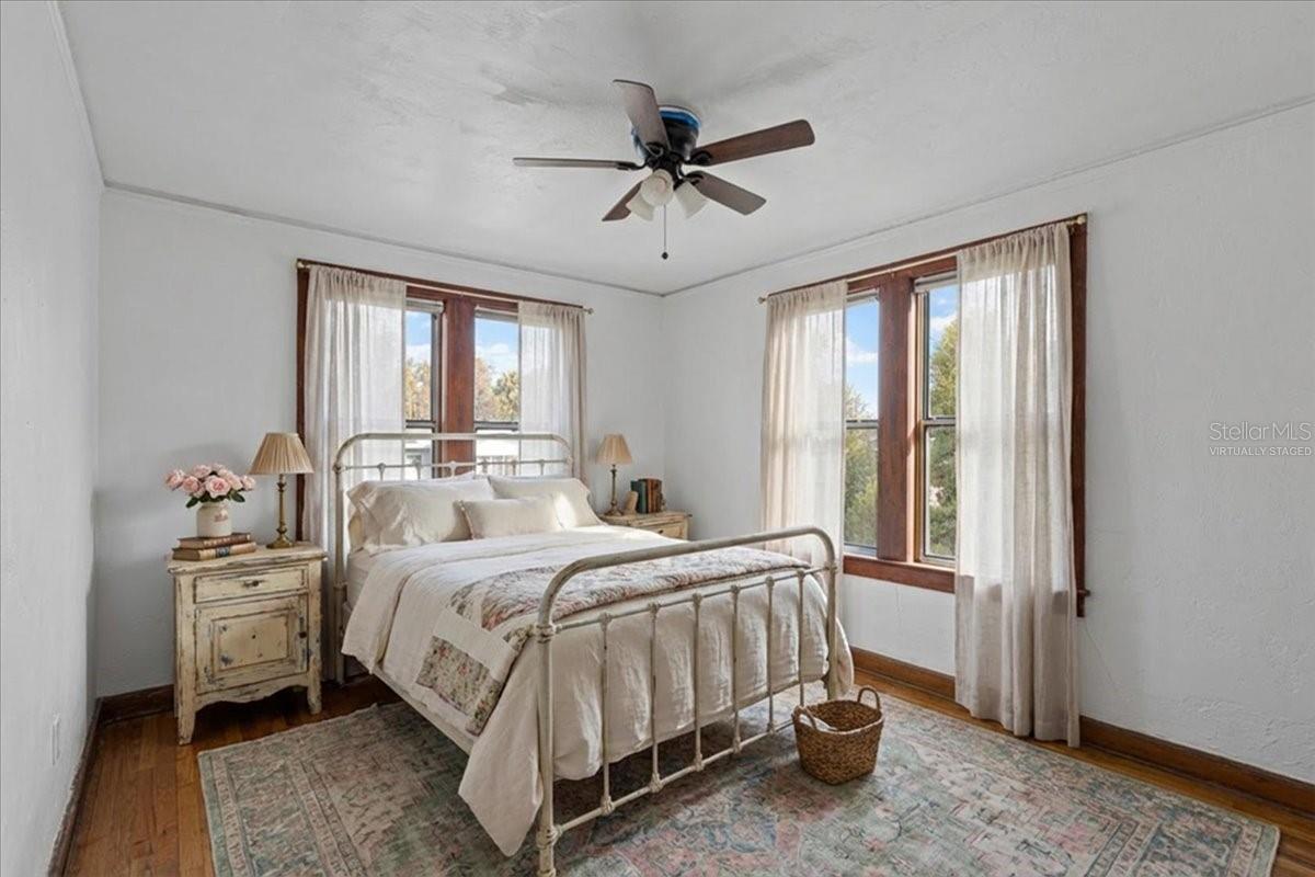 Image 17 of 47 For 396 Hillsboro Street